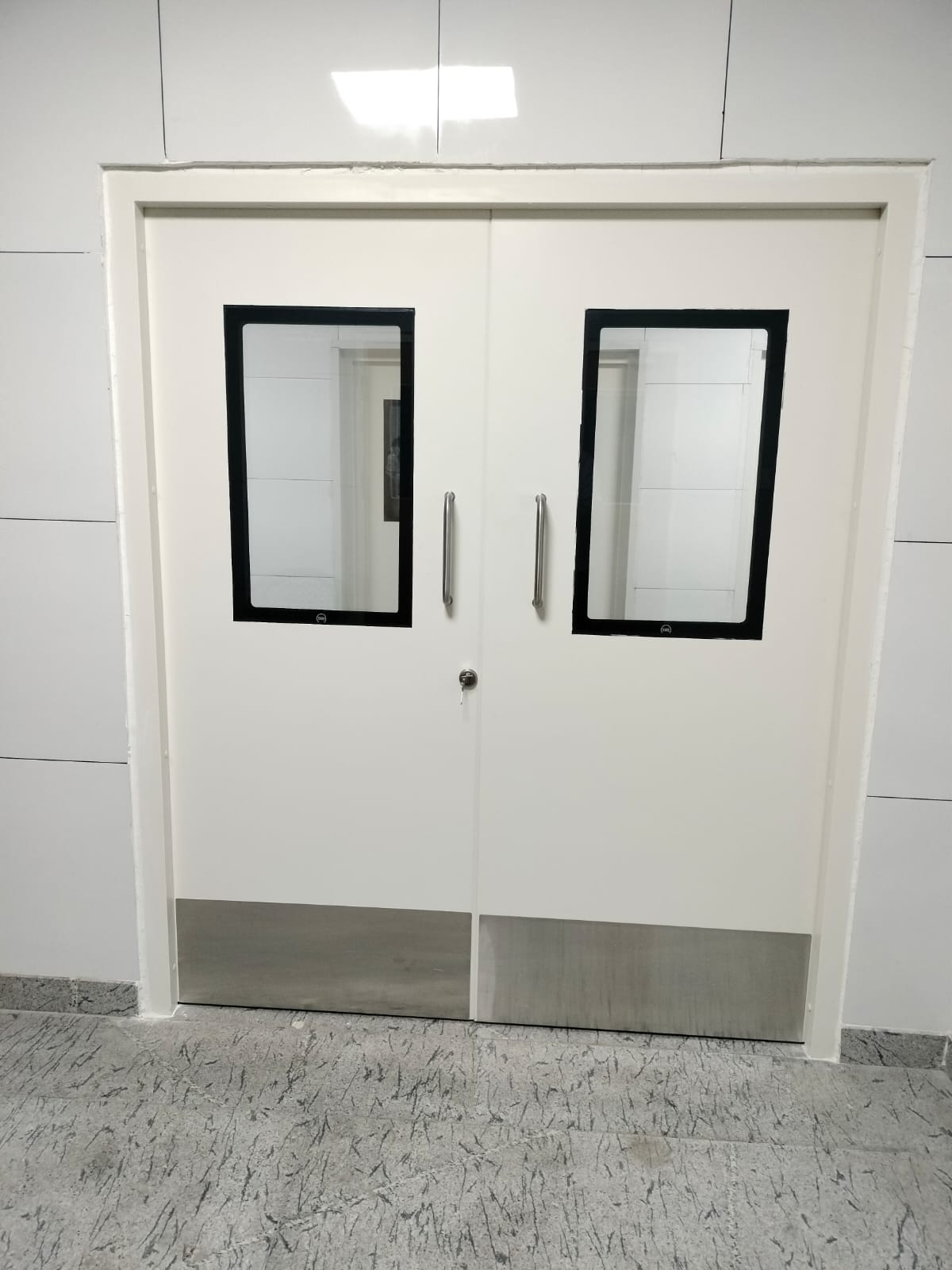 Hospital OT door installation